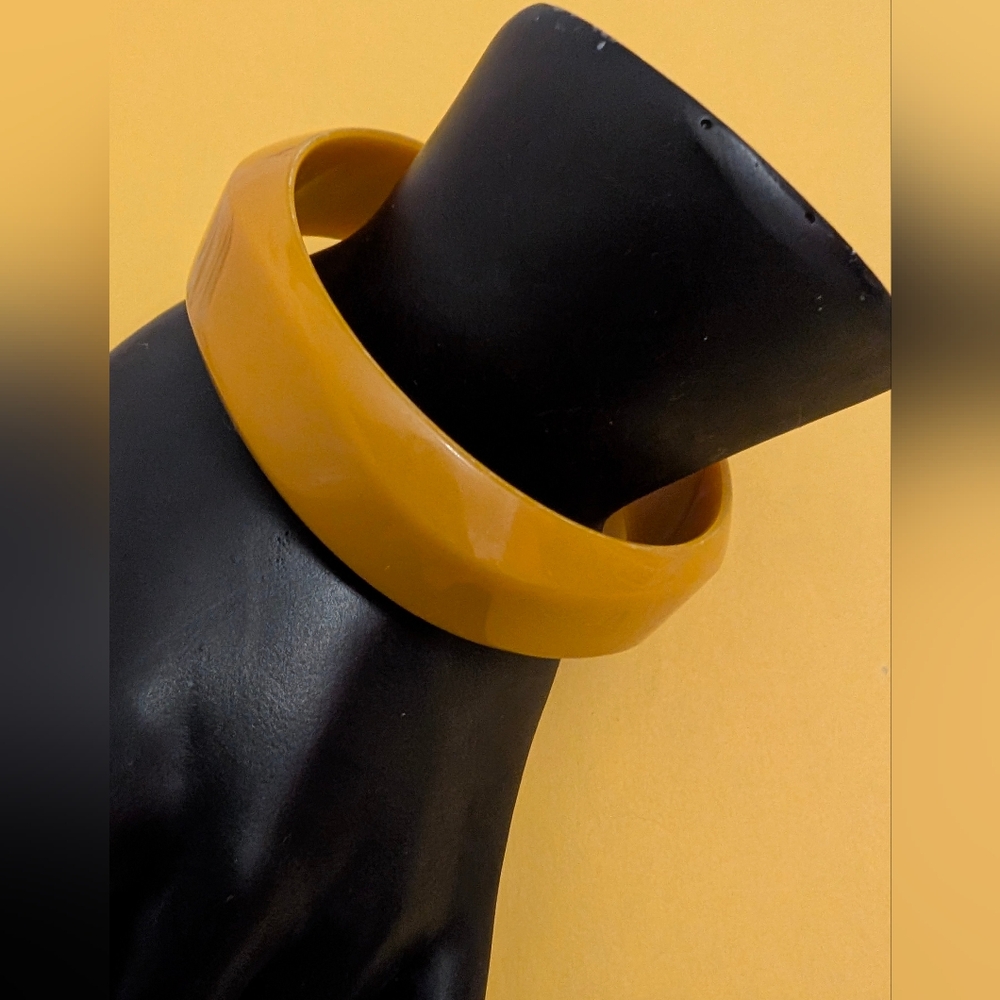 Mustard Yellow Resin Bracelet.